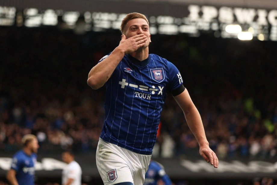 Khả năng Thành công của Chelsea trong Thương vụ Branthwaite
